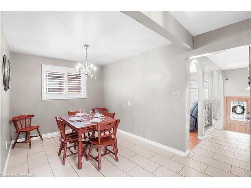 67 Burton Street, Hamilton, ON - Indoor Photo Showing Dining Room