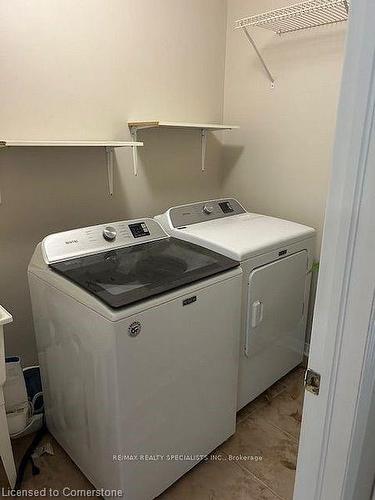 4867 Verdi Street, Burlington, ON - Indoor Photo Showing Laundry Room