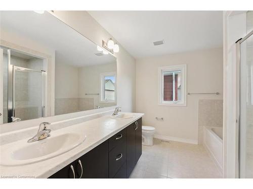 430 Beechwood Forest Lane Lane, Gravenhurst, ON - Indoor Photo Showing Bathroom