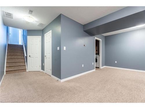 125 Periwinkle Drive, Hamilton, ON - Indoor Photo Showing Other Room