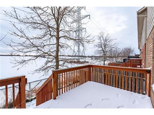 125 Periwinkle Drive, Hamilton, ON - Outdoor With Deck Patio Veranda