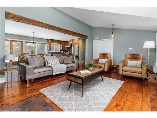 12895 King Road, Niagara Falls, ON - Indoor Photo Showing Bedroom