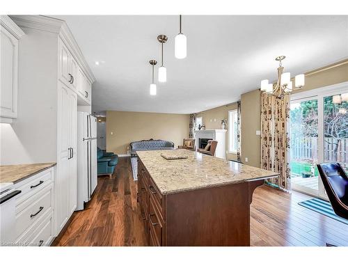 6 Postma Drive, Dunnville, ON - Indoor Photo Showing Kitchen