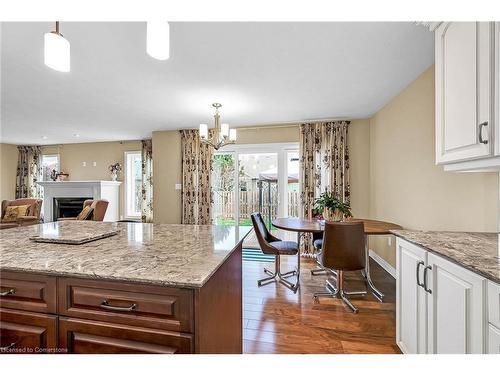 6 Postma Drive, Dunnville, ON - Indoor Photo Showing Kitchen With Upgraded Kitchen