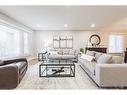 14 Gatestone Drive, Hamilton, ON  - Indoor Photo Showing Living Room 