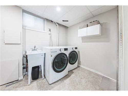 14 Gatestone Drive, Hamilton, ON - Indoor Photo Showing Laundry Room