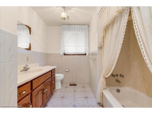 103 Leggett Crescent, Hamilton, ON - Indoor Photo Showing Bathroom