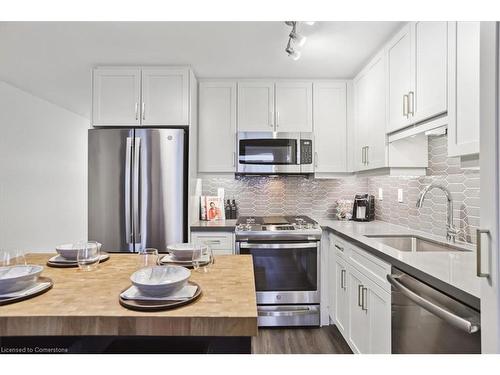 1201-2007 James Street, Burlington, ON - Indoor Photo Showing Kitchen With Upgraded Kitchen