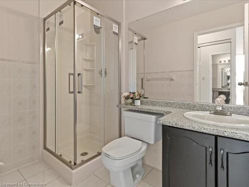 703-495 8 Highway, Stoney Creek, ON - Indoor Photo Showing Bathroom