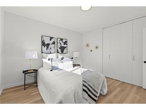 20 Burfield Avenue, Hamilton, ON - Indoor Photo Showing Bedroom