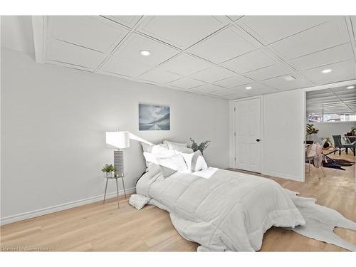 20 Burfield Avenue, Hamilton, ON - Indoor Photo Showing Bedroom