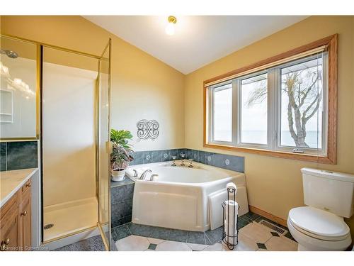 2948 North Shore Drive, Lowbanks, ON - Indoor Photo Showing Bathroom