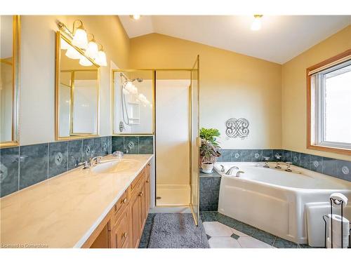 2948 North Shore Drive, Lowbanks, ON - Indoor Photo Showing Bathroom