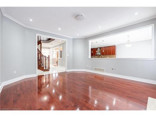 15 Hellyer Avenue, Brampton, ON - Indoor Photo Showing Other Room