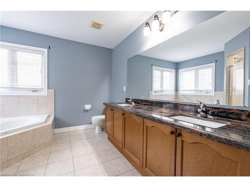 15 Hellyer Avenue, Brampton, ON - Indoor Photo Showing Bathroom