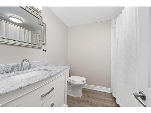 Lower-6 Murray Street, St. Catharines, ON - Indoor Photo Showing Bathroom