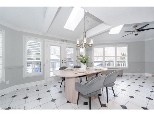 1225 Saddler Circle, Oakville, ON - Indoor Photo Showing Dining Room