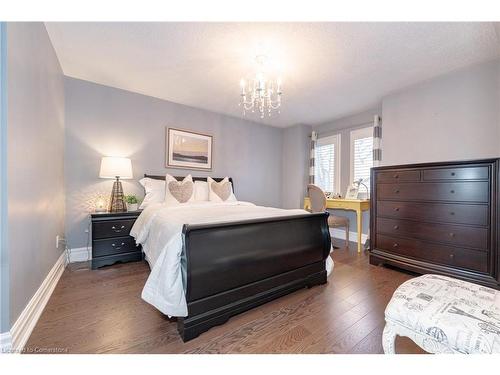 1225 Saddler Circle, Oakville, ON - Indoor Photo Showing Bedroom