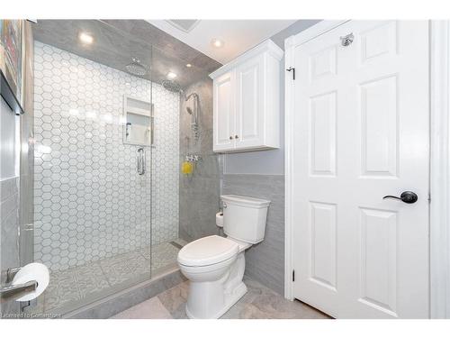 1225 Saddler Circle, Oakville, ON - Indoor Photo Showing Bathroom