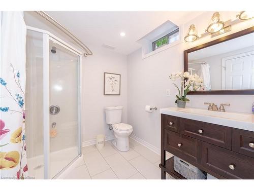 1225 Saddler Circle, Oakville, ON - Indoor Photo Showing Bathroom