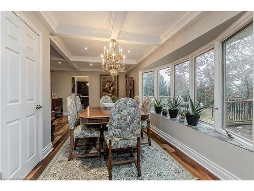 112 Hillcrest Avenue, Dundas, ON - Indoor Photo Showing Dining Room