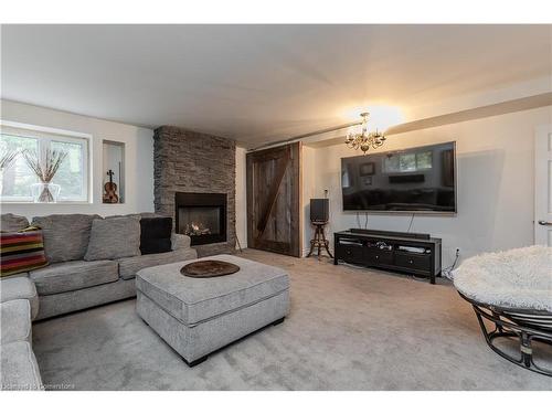 112 Hillcrest Avenue, Dundas, ON - Indoor Photo Showing Living Room With Fireplace