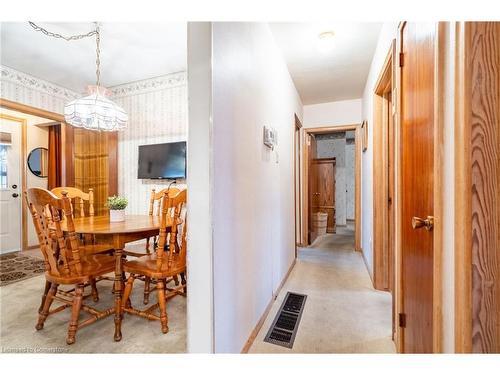 1053 Fennell Avenue E, Hamilton, ON - Indoor Photo Showing Dining Room