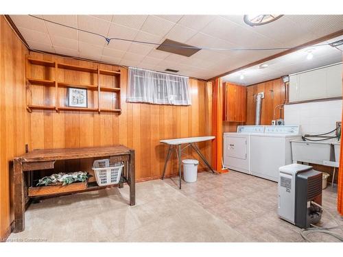 1053 Fennell Avenue E, Hamilton, ON - Indoor Photo Showing Laundry Room