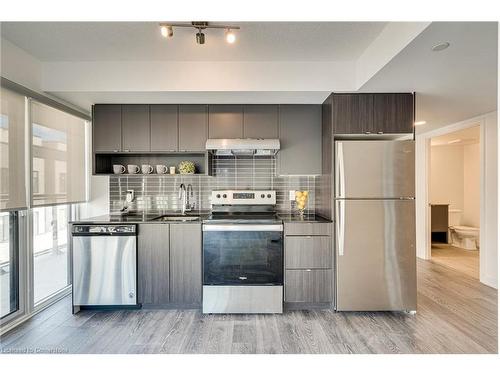 B323-1119 Cooke Boulevard, Burlington, ON - Indoor Photo Showing Kitchen With Stainless Steel Kitchen With Upgraded Kitchen