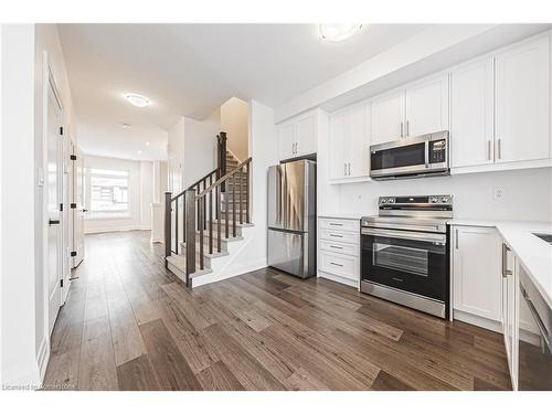 8-120 Court Drive, Paris, ON - Indoor Photo Showing Kitchen With Stainless Steel Kitchen