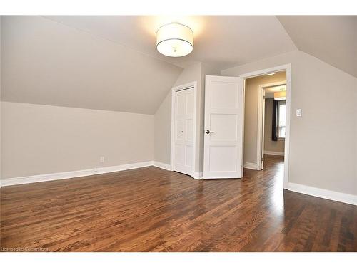 47 East 35Th Street, Hamilton, ON - Indoor Photo Showing Other Room