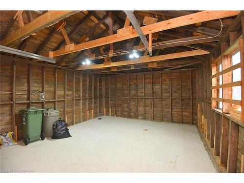 47 East 35Th Street, Hamilton, ON - Indoor Photo Showing Basement