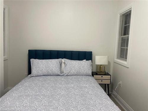 28 Burris Street, Hamilton, ON - Indoor Photo Showing Bedroom