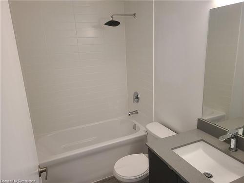 A611-1117 Cooke Boulevard, Burlington, ON - Indoor Photo Showing Bathroom