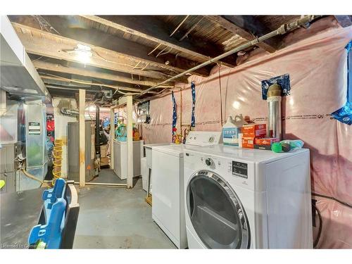 62 Houghton Avenue N, Hamilton, ON - Indoor Photo Showing Laundry Room