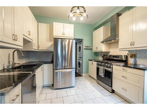 166 Catharine Street N, Hamilton, ON - Indoor Photo Showing Kitchen