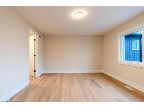 7 Bartlett Avenue, Grimsby, ON - Indoor Photo Showing Other Room