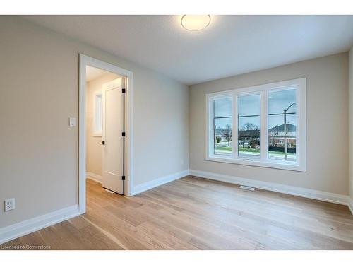 7 Bartlett Avenue, Grimsby, ON - Indoor Photo Showing Other Room