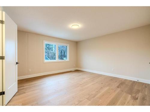 7 Bartlett Avenue, Grimsby, ON - Indoor Photo Showing Other Room