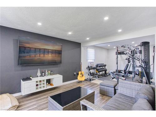 191 Margaret Avenue, Hamilton, ON - Indoor Photo Showing Other Room