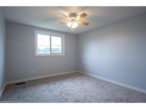 54 Fairway Drive, Hamilton, ON - Indoor Photo Showing Other Room