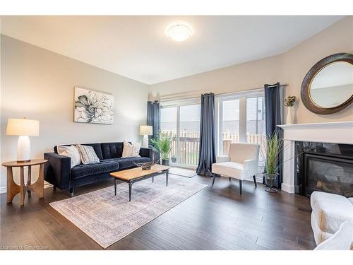 4012 Crown Street, Beamsville, ON - Indoor Photo Showing Living Room With Fireplace