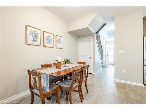 4012 Crown Street, Beamsville, ON - Indoor Photo Showing Dining Room