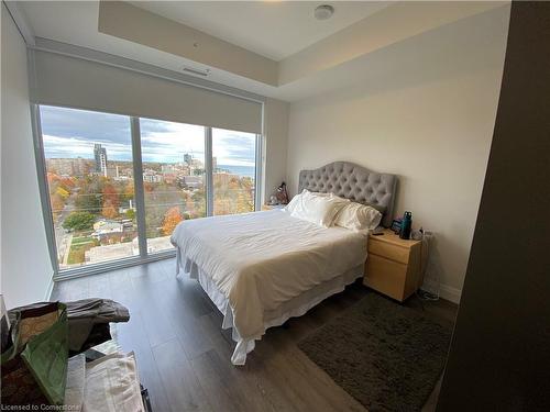 1603-500 Brock Avenue, Burlington, ON - Indoor Photo Showing Bedroom