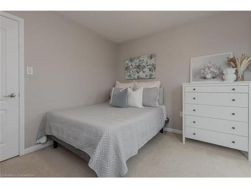 264 Wise Crossing, Milton, ON - Indoor Photo Showing Bedroom