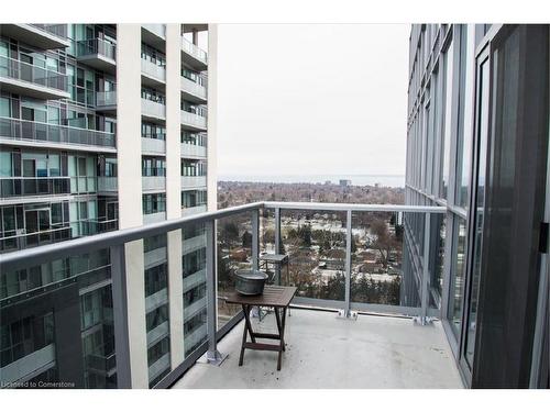 2002-2081 Fairview Street, Burlington, ON - Outdoor With Balcony