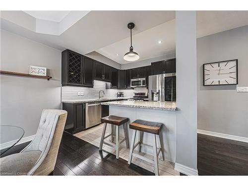 48 Madonna Drive, Hamilton, ON - Indoor Photo Showing Kitchen With Upgraded Kitchen