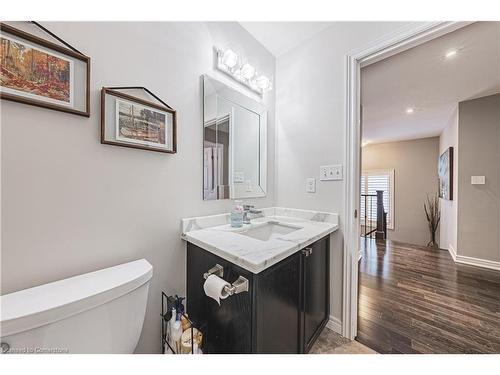 48 Madonna Drive, Hamilton, ON - Indoor Photo Showing Bathroom