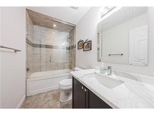 48 Madonna Drive, Hamilton, ON - Indoor Photo Showing Bathroom