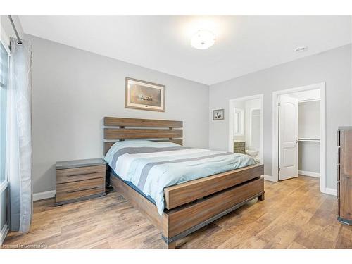 10-740 Main Street E, Dunnville, ON - Indoor Photo Showing Bedroom